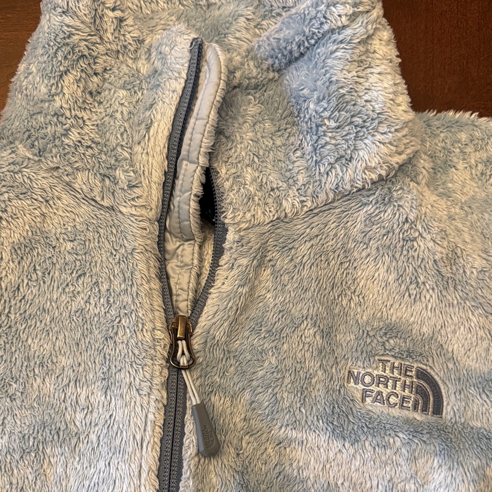 The North Face women’s Fleece Jacket - Light Blue